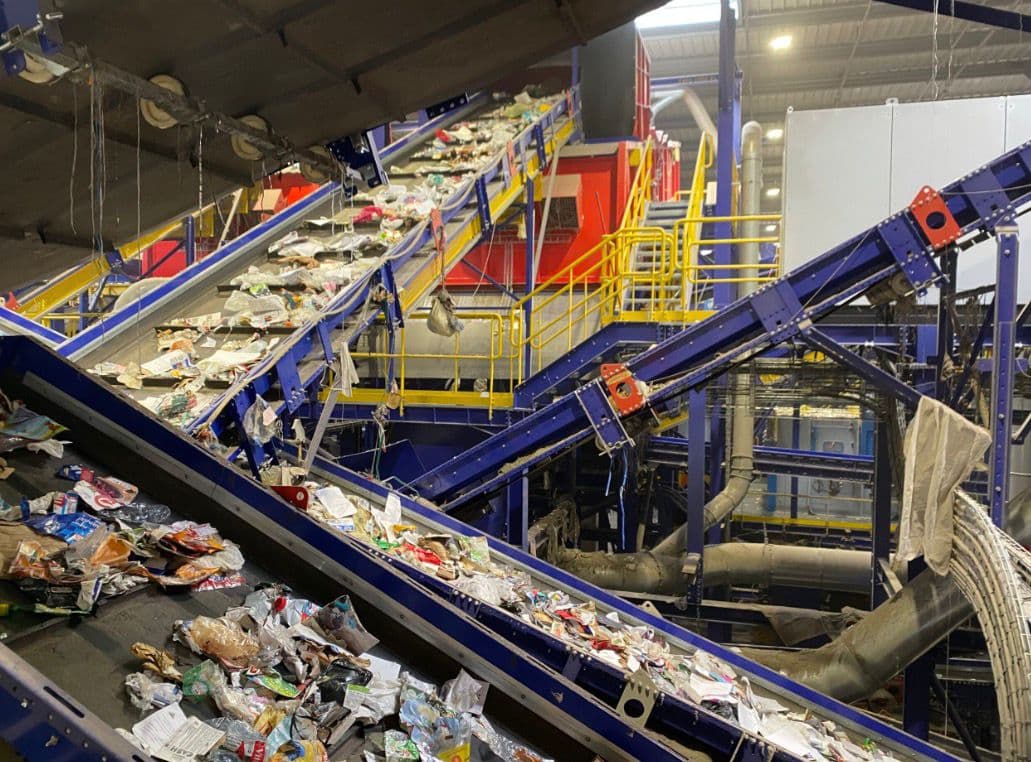 Centre de tri et de transit de déchets, illustration